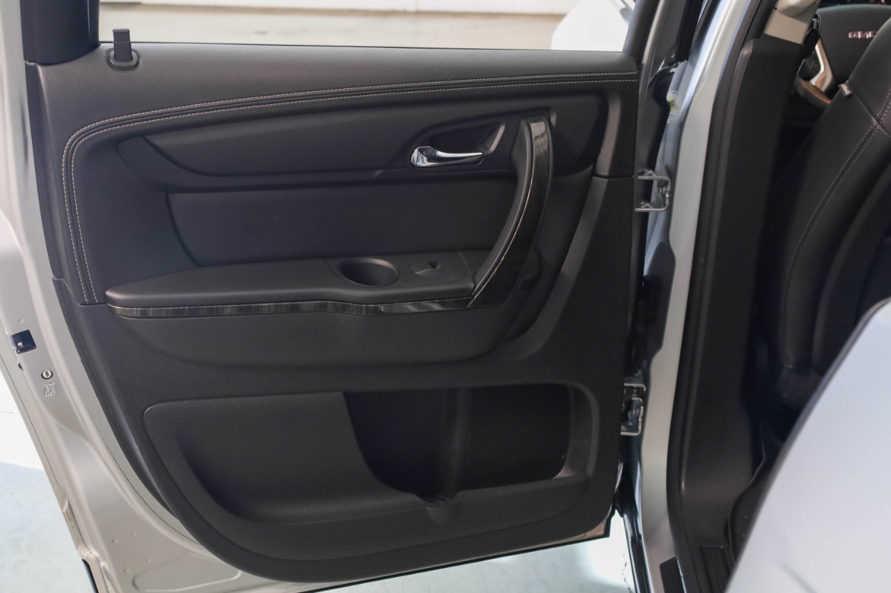 GMC Acadia FWD 4dr SLT w/SLT-1 2016