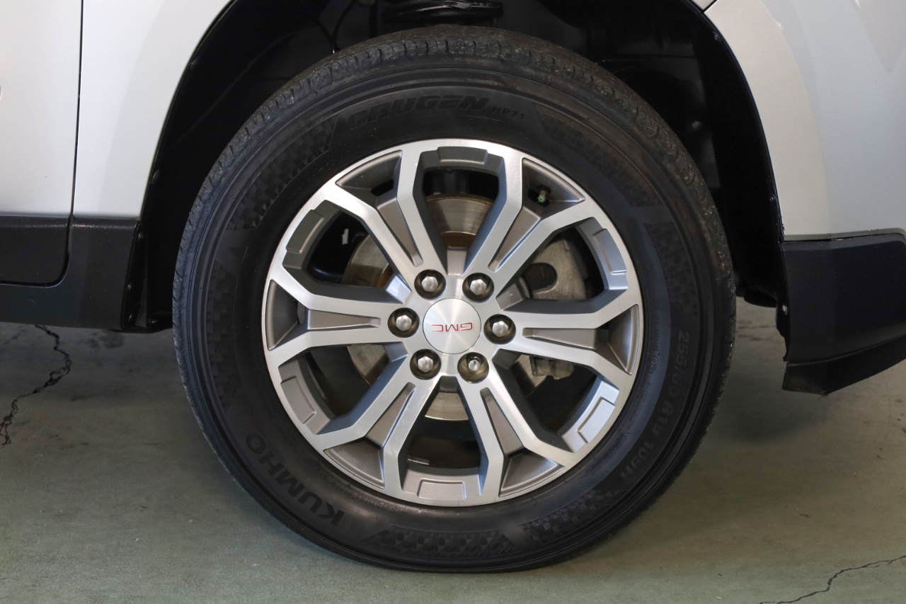 GMC Acadia FWD 4dr SLT w/SLT-1 2016