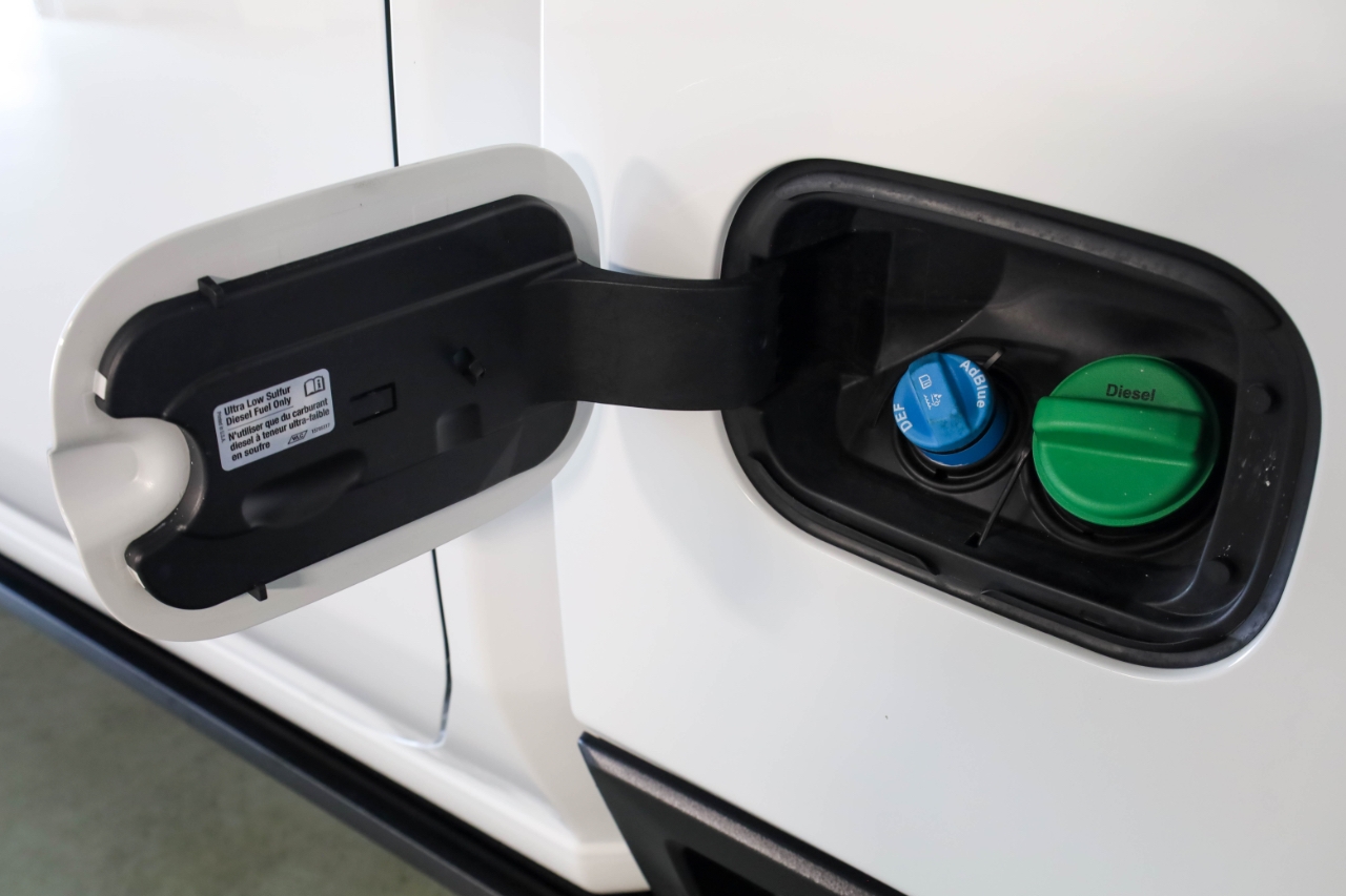 GMC Sierra 3500HD 4WD Crew Cab 159" AT4 2021