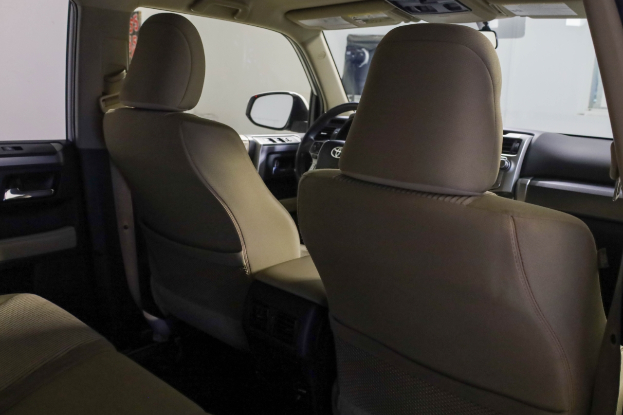 Toyota 4Runner SR5 Premium 2WD (Natl) 2017