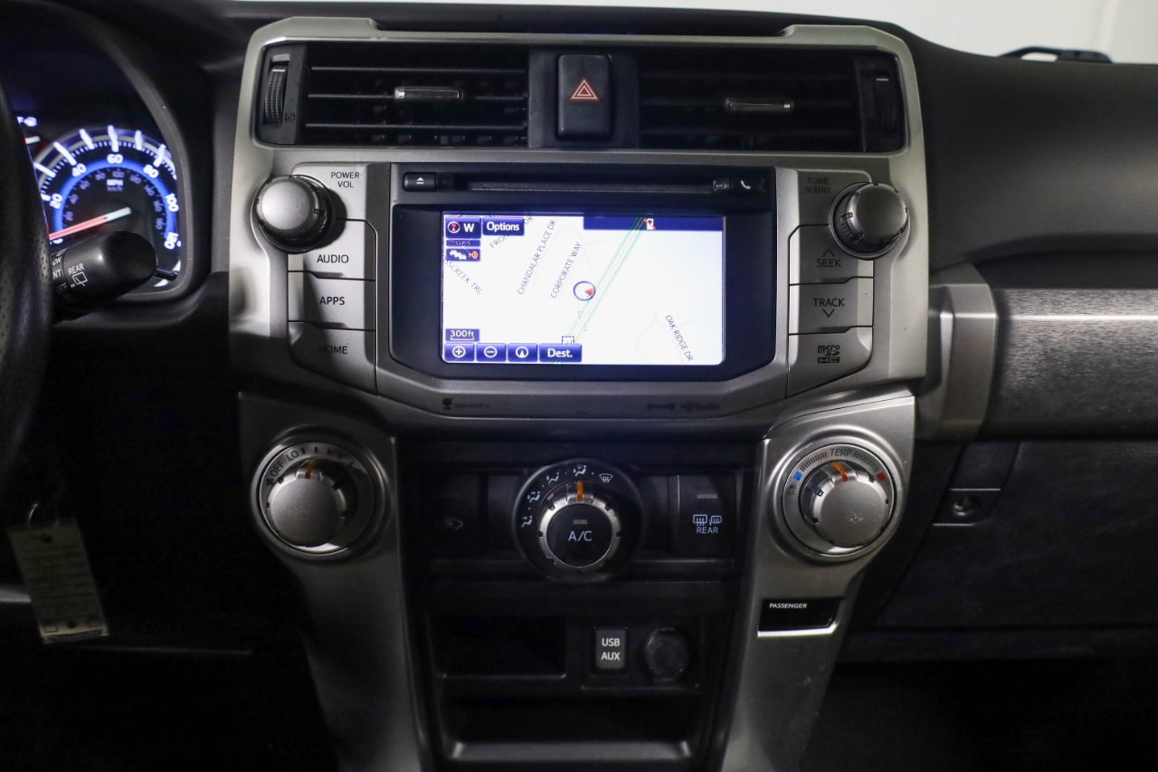 Toyota 4Runner SR5 Premium 2WD (Natl) 2017