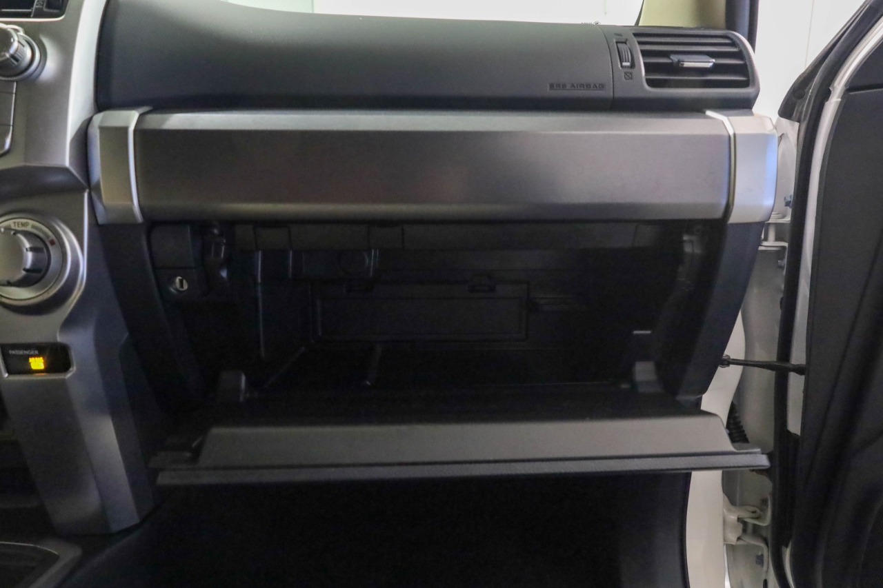 Toyota 4Runner SR5 Premium 2WD (Natl) 2017