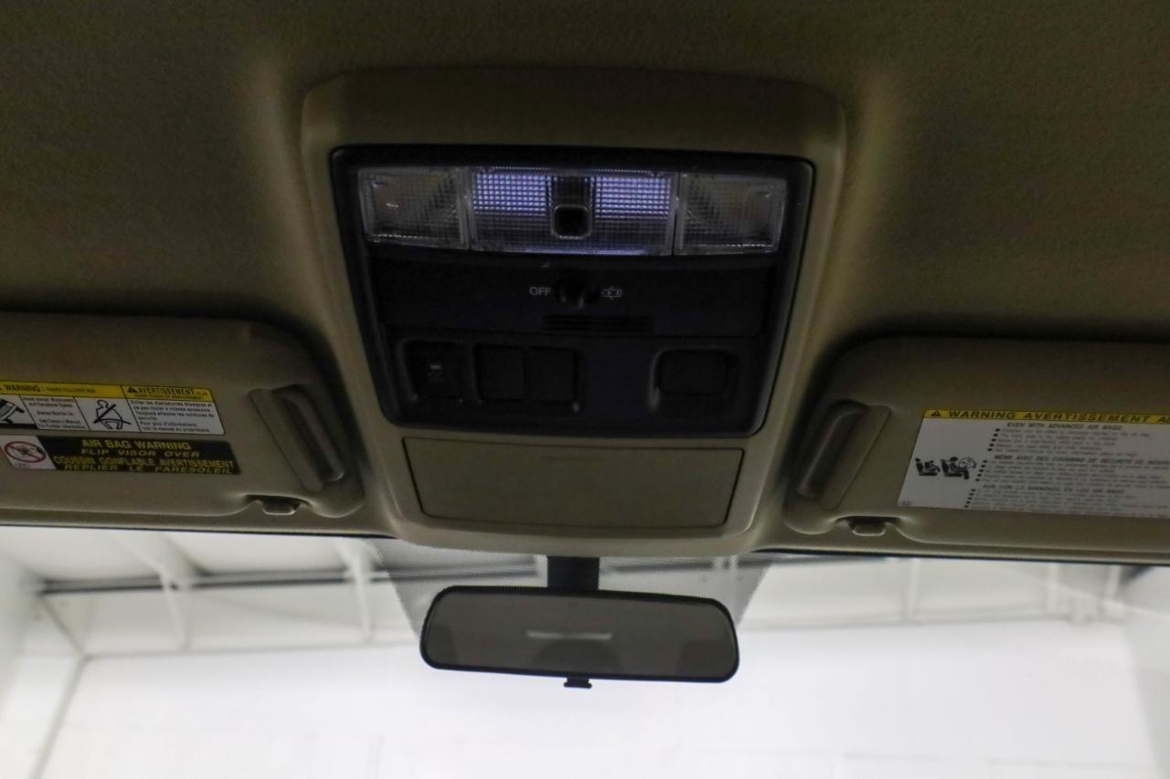 Toyota 4Runner SR5 Premium 2WD (Natl) 2017