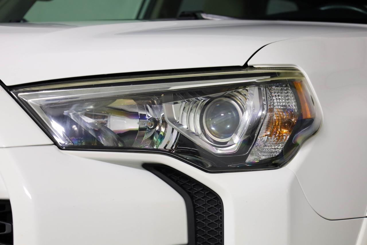 Toyota 4Runner SR5 Premium 2WD (Natl) 2017