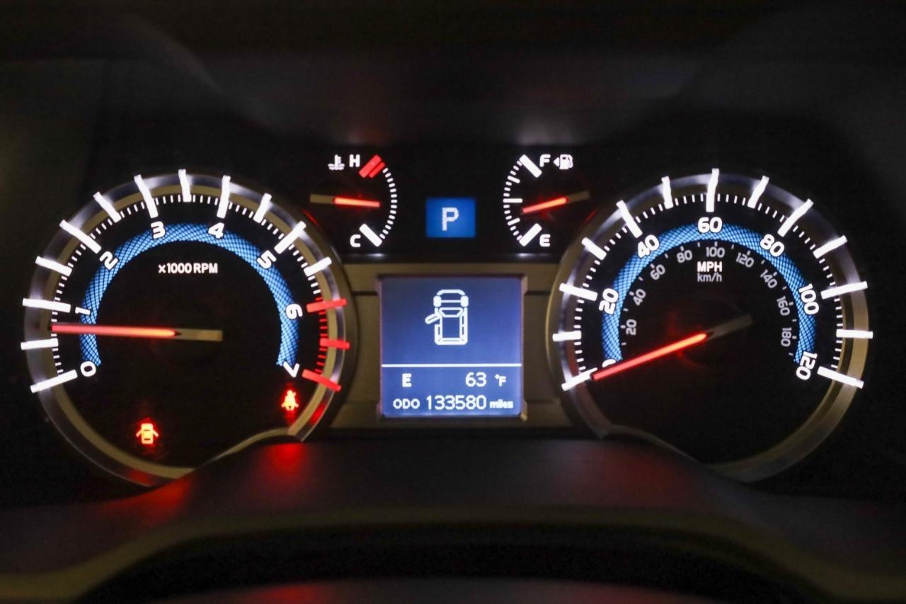 Toyota 4Runner SR5 Premium 2WD (Natl) 2017