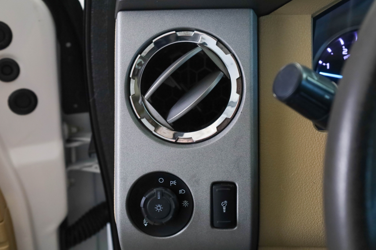 Ford Super Duty F-250 SRW 4WD Crew Cab 172" Platinum 2015