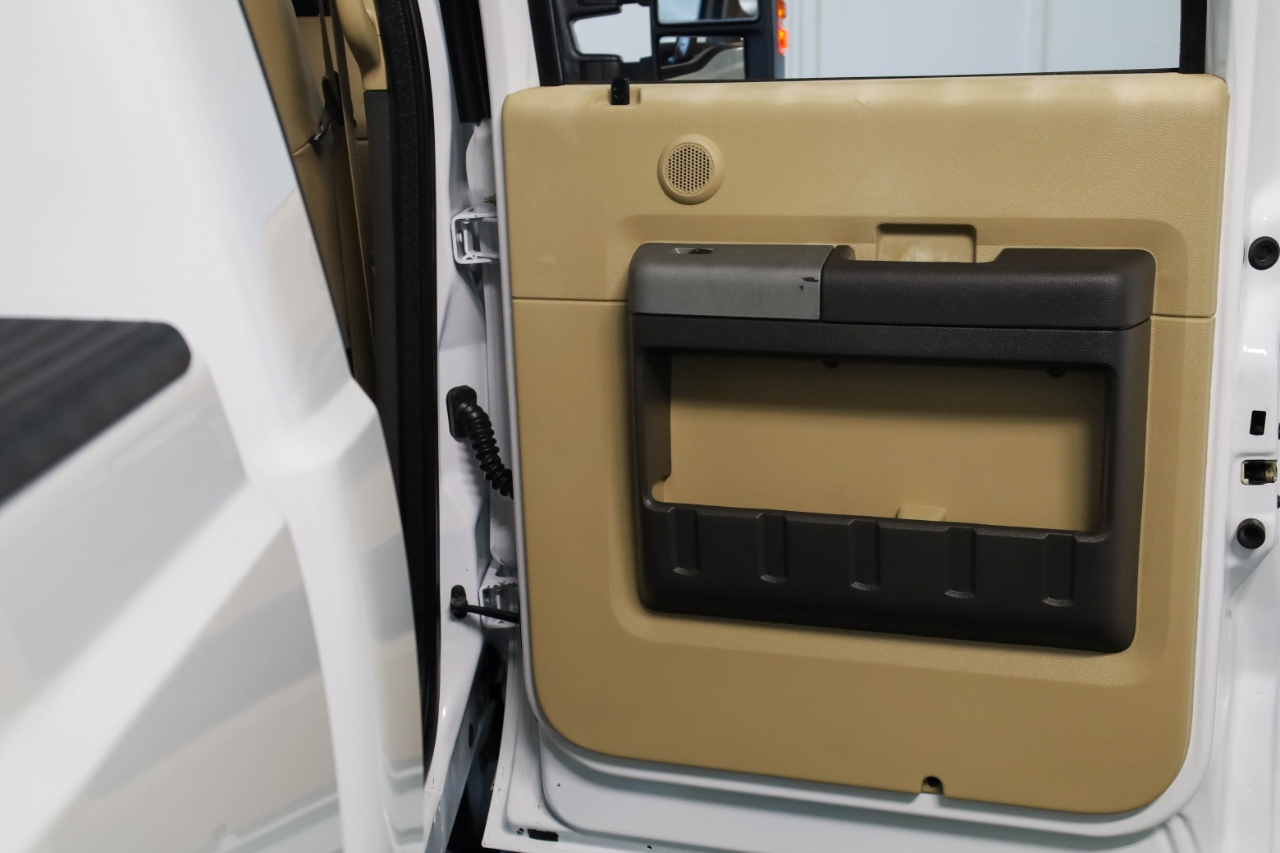 Ford Super Duty F-250 SRW 4WD Crew Cab 172" Platinum 2015