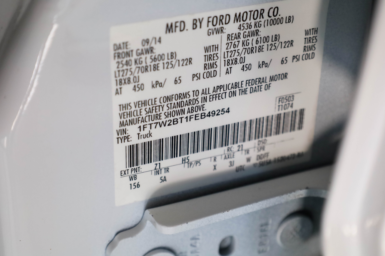 Ford Super Duty F-250 SRW 4WD Crew Cab 172" Platinum 2015