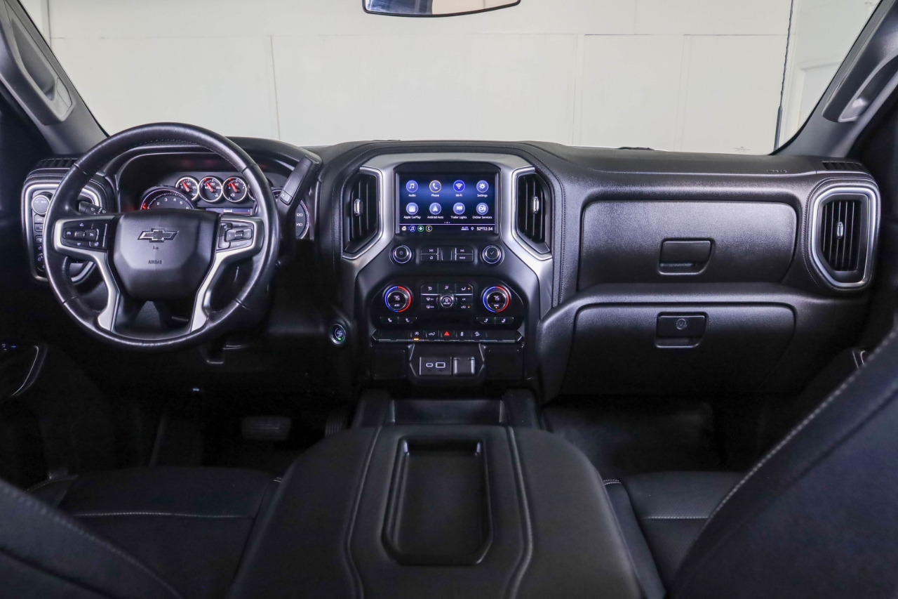 Chevrolet Silverado 1500 4WD Crew Cab 147" RST 2020