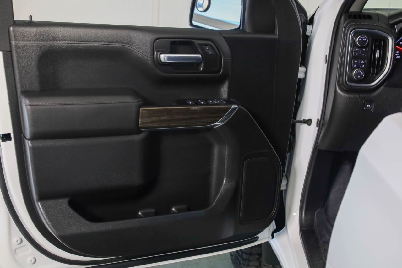 Chevrolet Silverado 1500 4WD Crew Cab 147" RST 2020