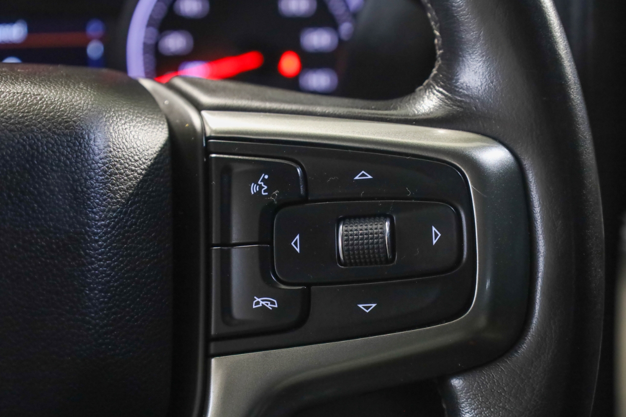 Chevrolet Silverado 1500 4WD Crew Cab 147" RST 2020