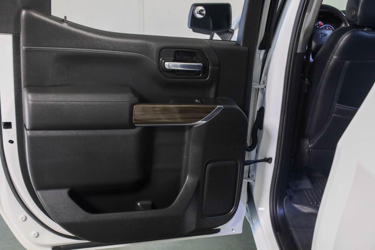 Chevrolet Silverado 1500 4WD Crew Cab 147" RST 2020