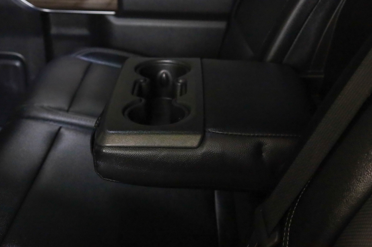 Chevrolet Silverado 1500 4WD Crew Cab 147" RST 2020