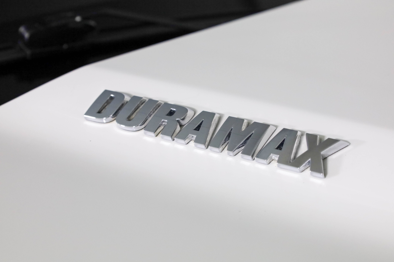 Chevrolet Silverado 1500 4WD Crew Cab 147" RST 2020