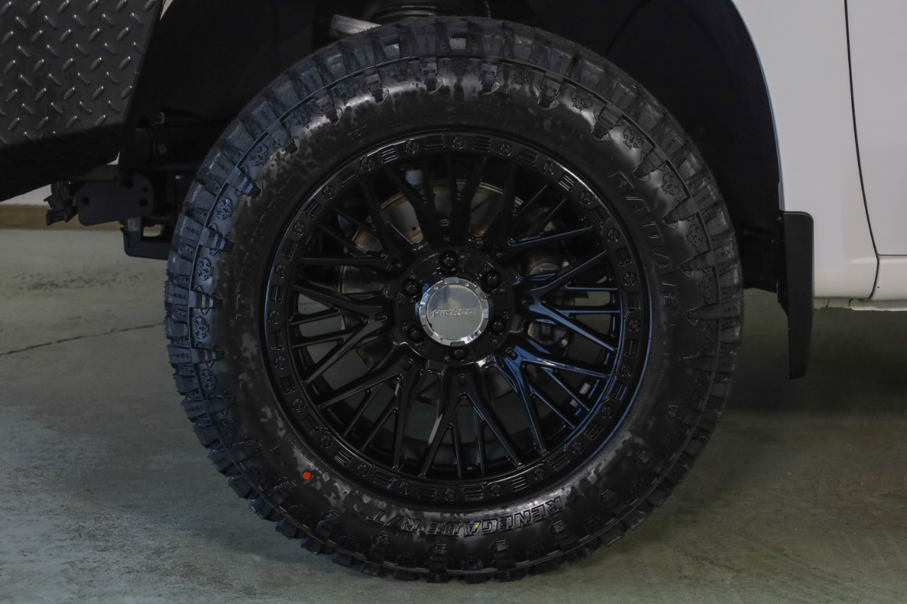 Chevrolet Silverado 1500 4WD Crew Cab 147" RST 2020