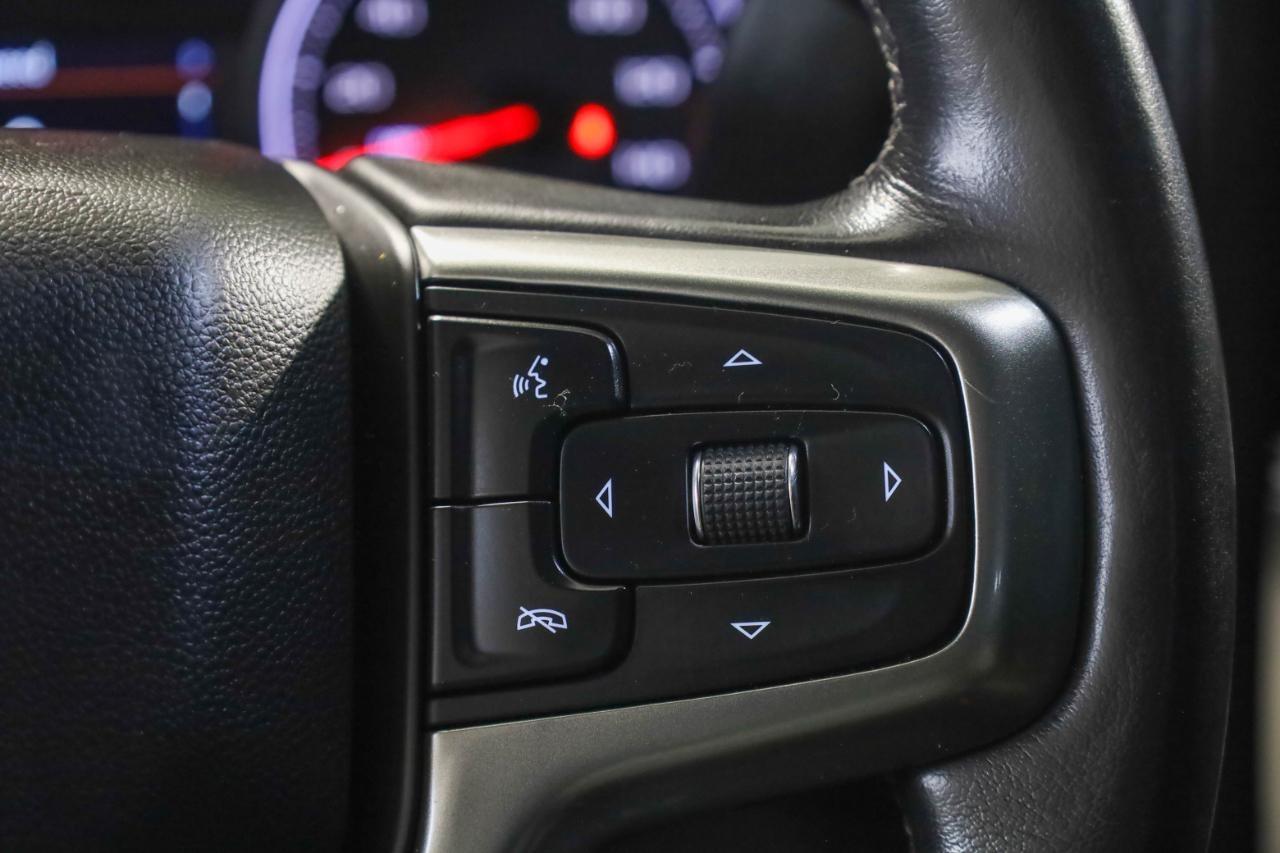 Chevrolet Silverado 1500 4WD Crew Cab 147" RST 2020