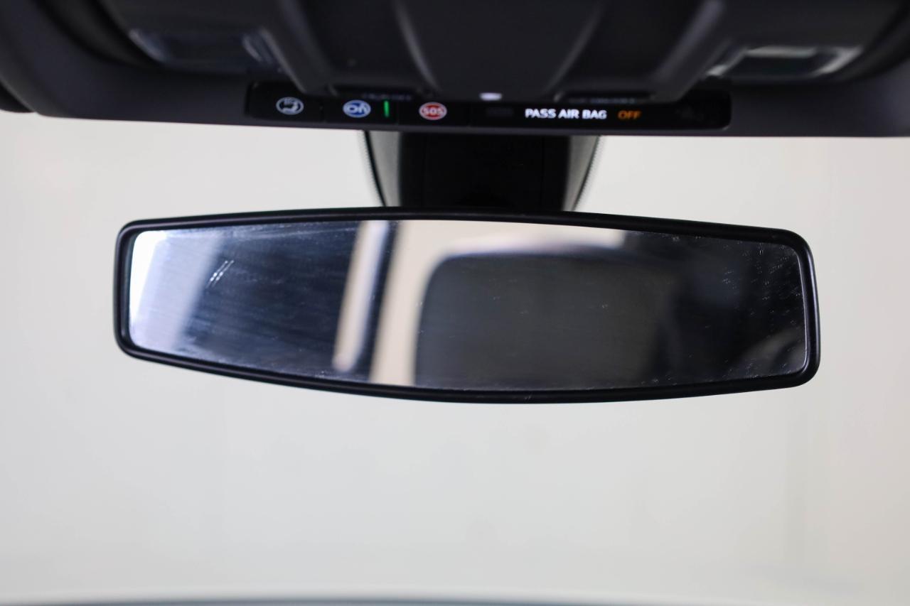 Chevrolet Silverado 1500 4WD Crew Cab 147" RST 2020