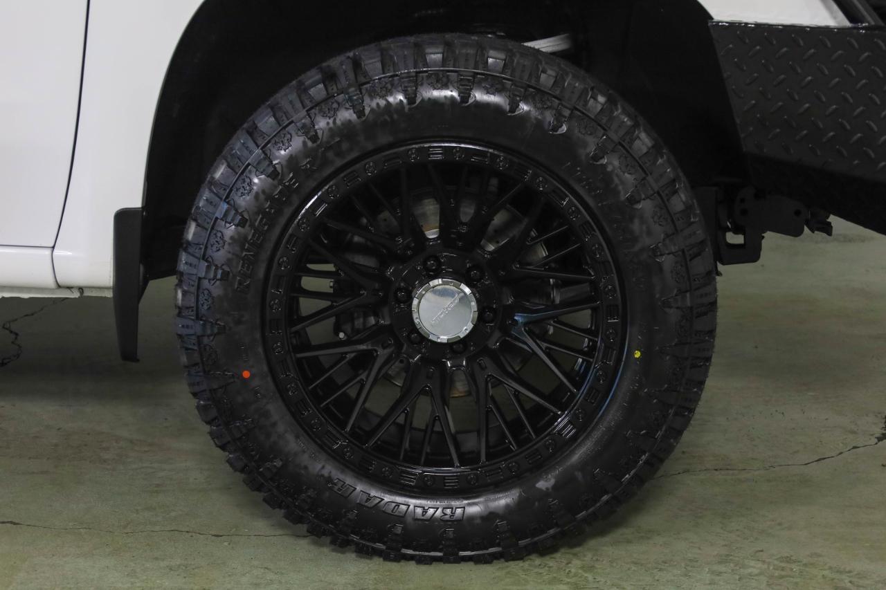 Chevrolet Silverado 1500 4WD Crew Cab 147" RST 2020