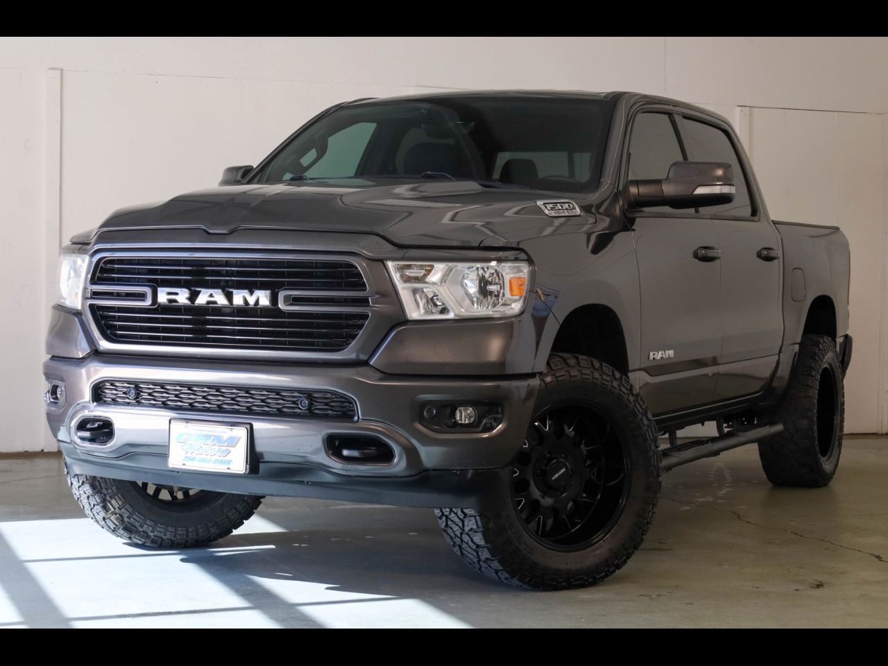 RAM 1500 Lone Star 4x4 Crew Cab 5'7" Box 2020