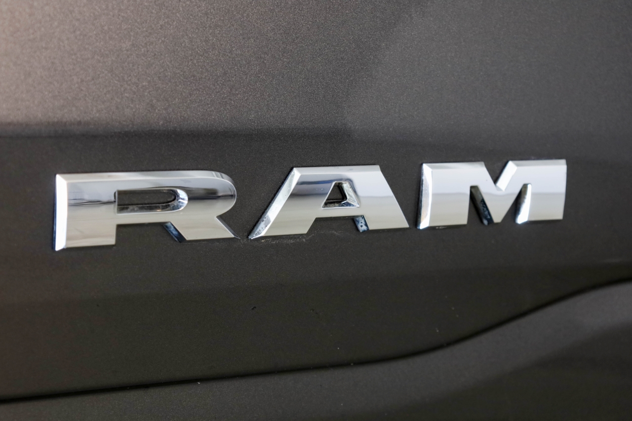 RAM 1500 Lone Star 4x4 Crew Cab 5'7" Box 2020