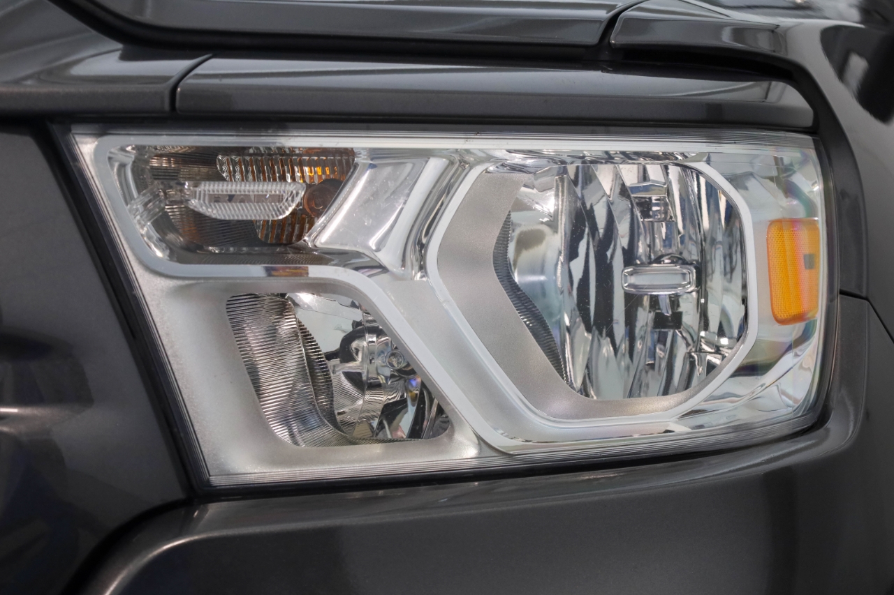 RAM 1500 Lone Star 4x4 Crew Cab 5'7" Box 2020