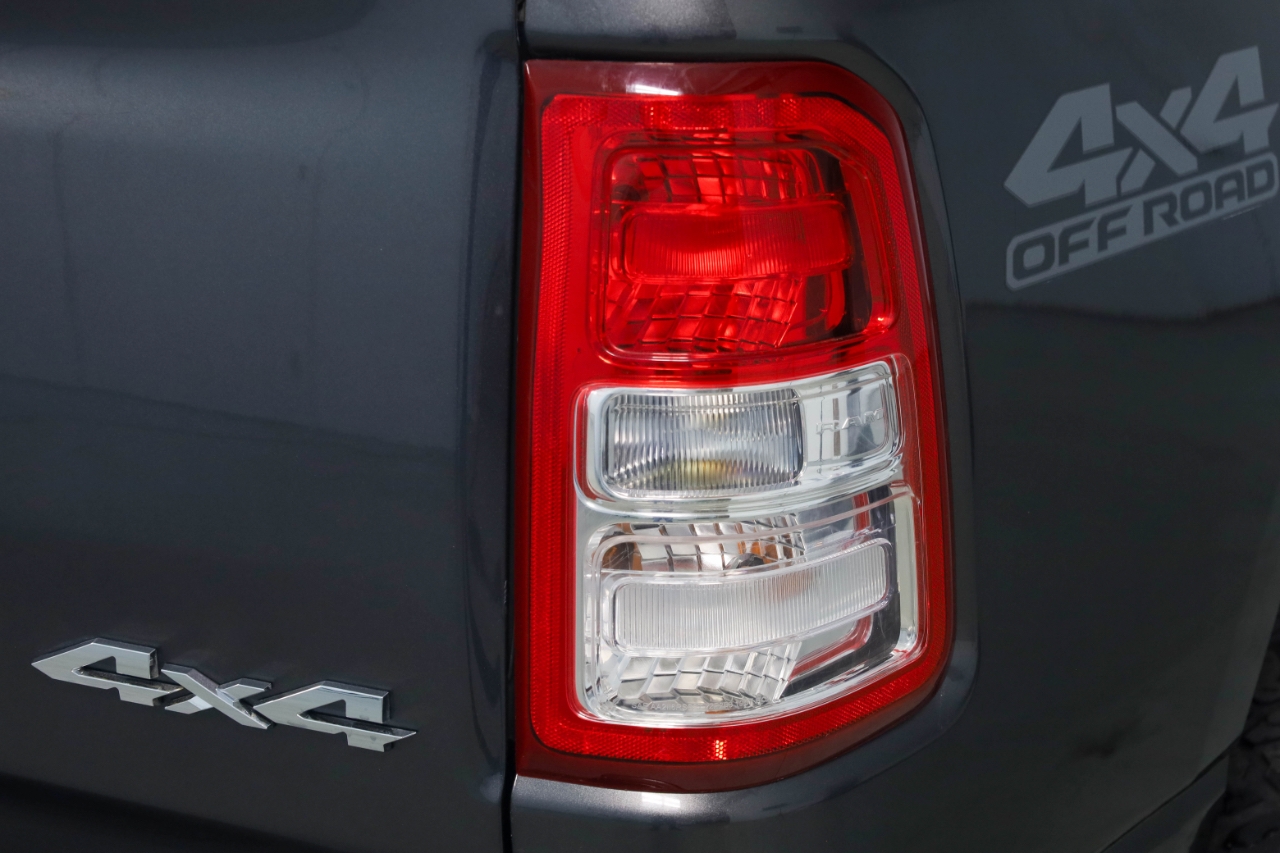 RAM 1500 Lone Star 4x4 Crew Cab 5'7" Box 2020