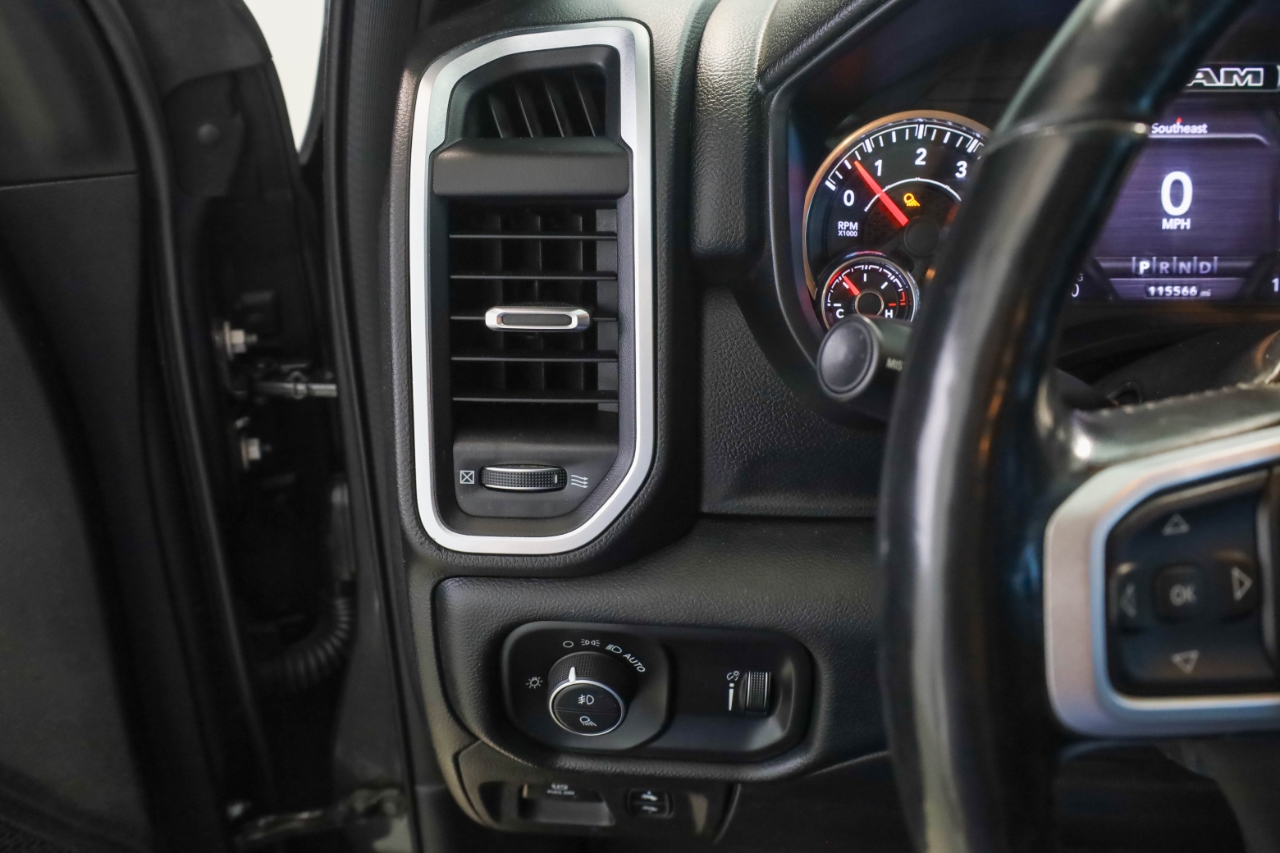 RAM 1500 Lone Star 4x4 Crew Cab 5'7" Box 2020