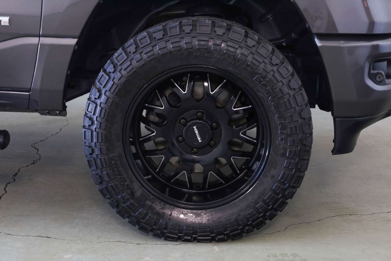 RAM 1500 Lone Star 4x4 Crew Cab 5'7" Box 2020