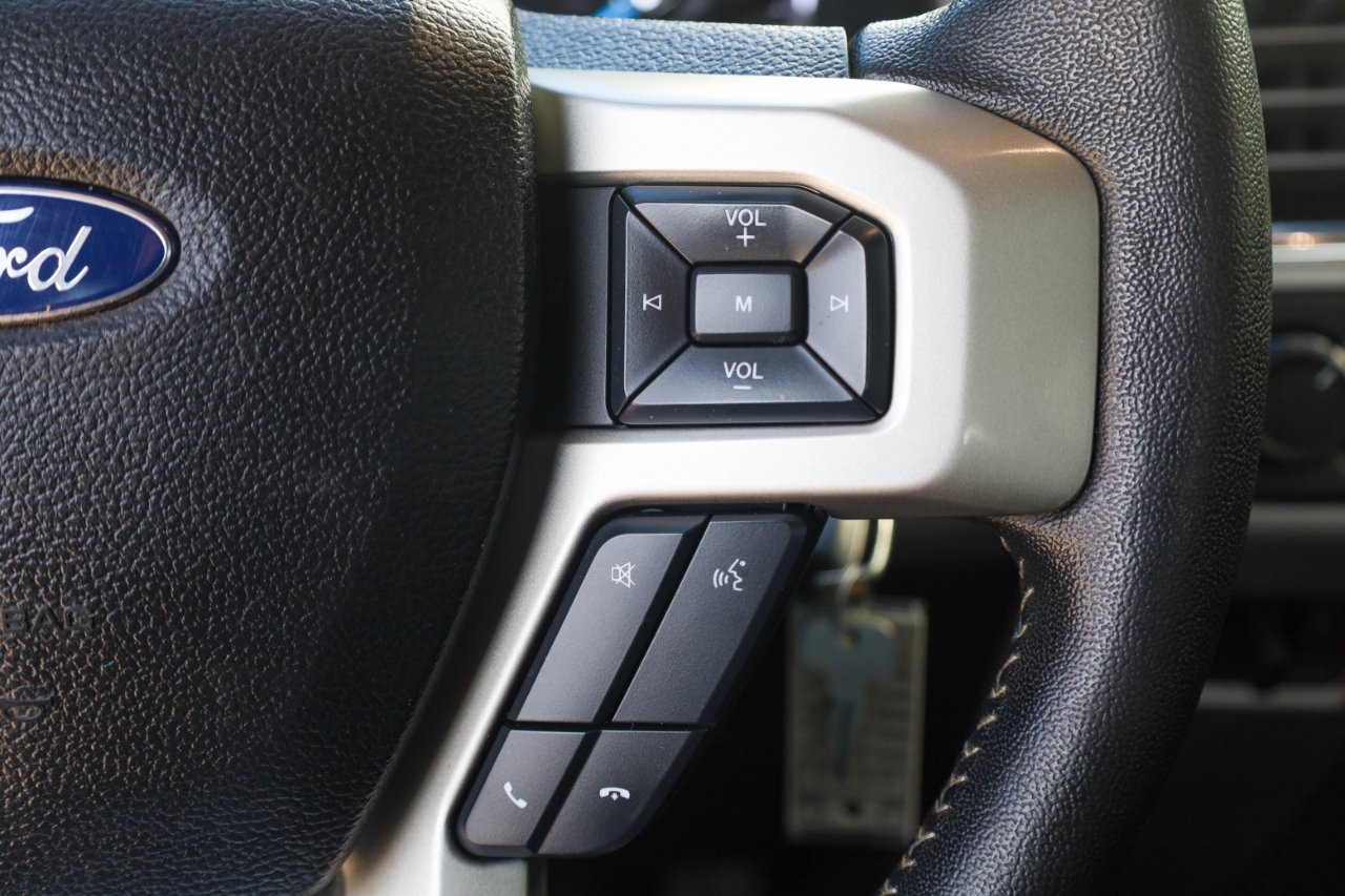 Ford Super Duty F-350 DRW King Ranch 4WD Crew Cab 8' Box 2017