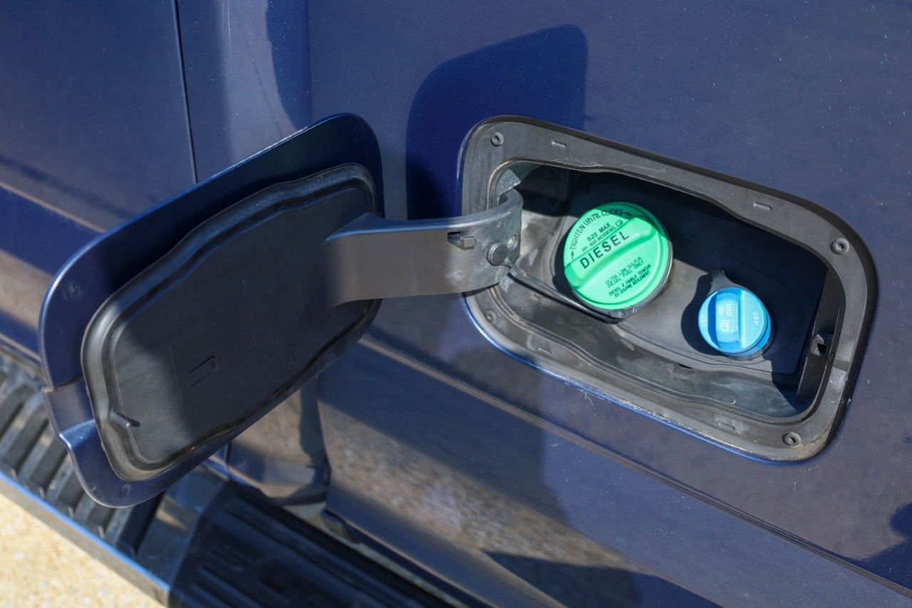 Ford Super Duty F-350 DRW King Ranch 4WD Crew Cab 8' Box 2017