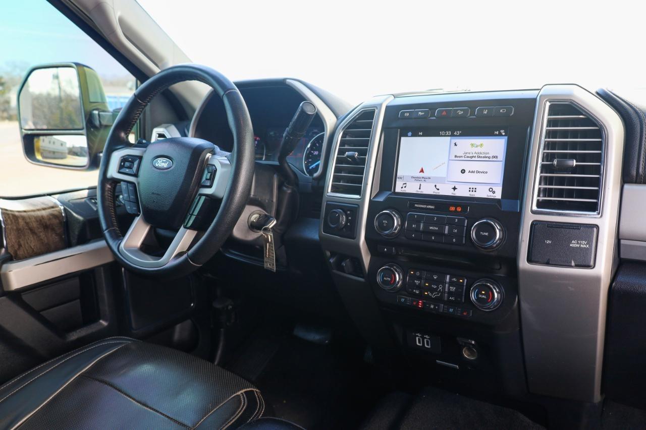 Ford Super Duty F-350 DRW King Ranch 4WD Crew Cab 8' Box 2017