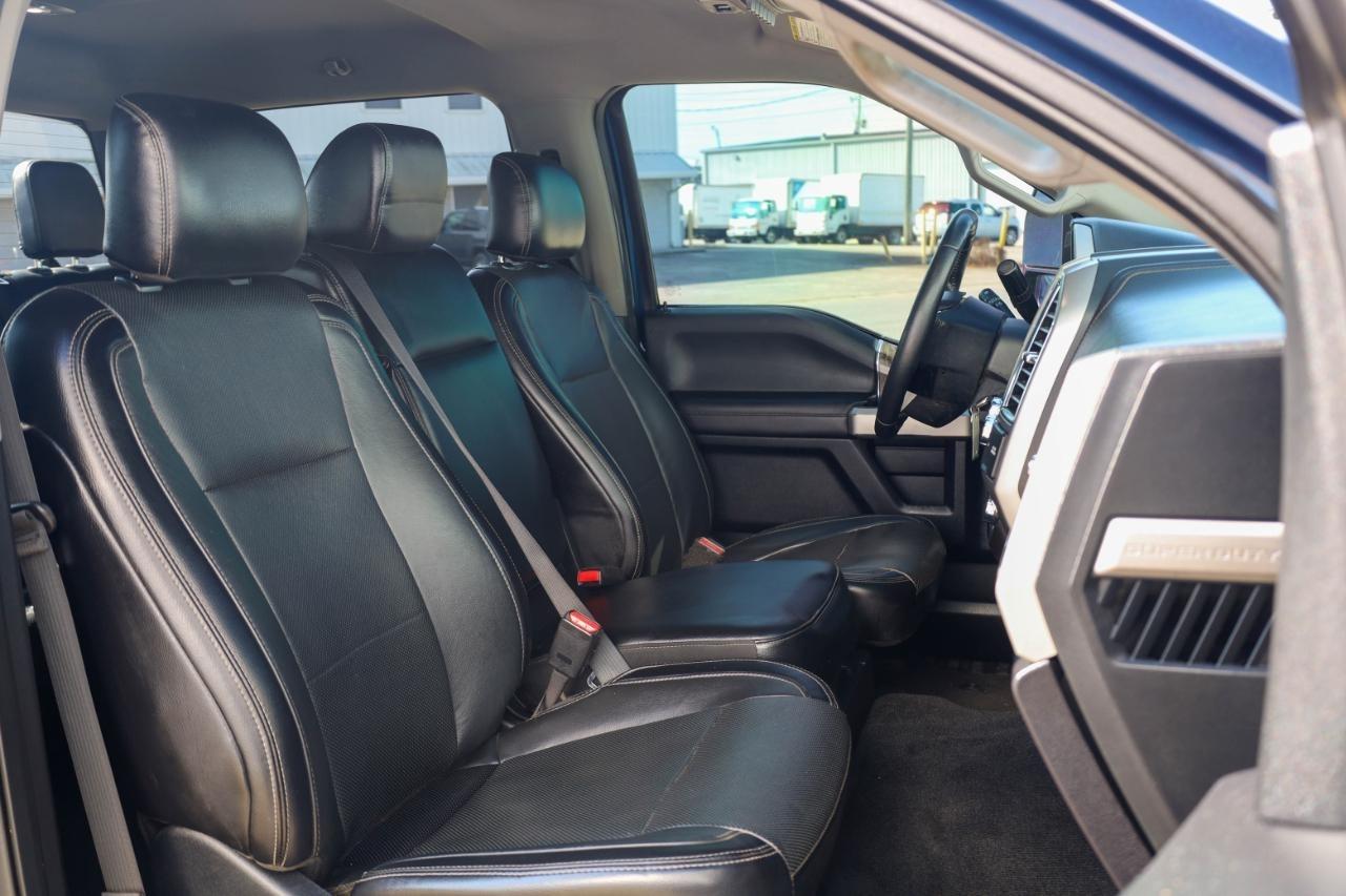 Ford Super Duty F-350 DRW King Ranch 4WD Crew Cab 8' Box 2017