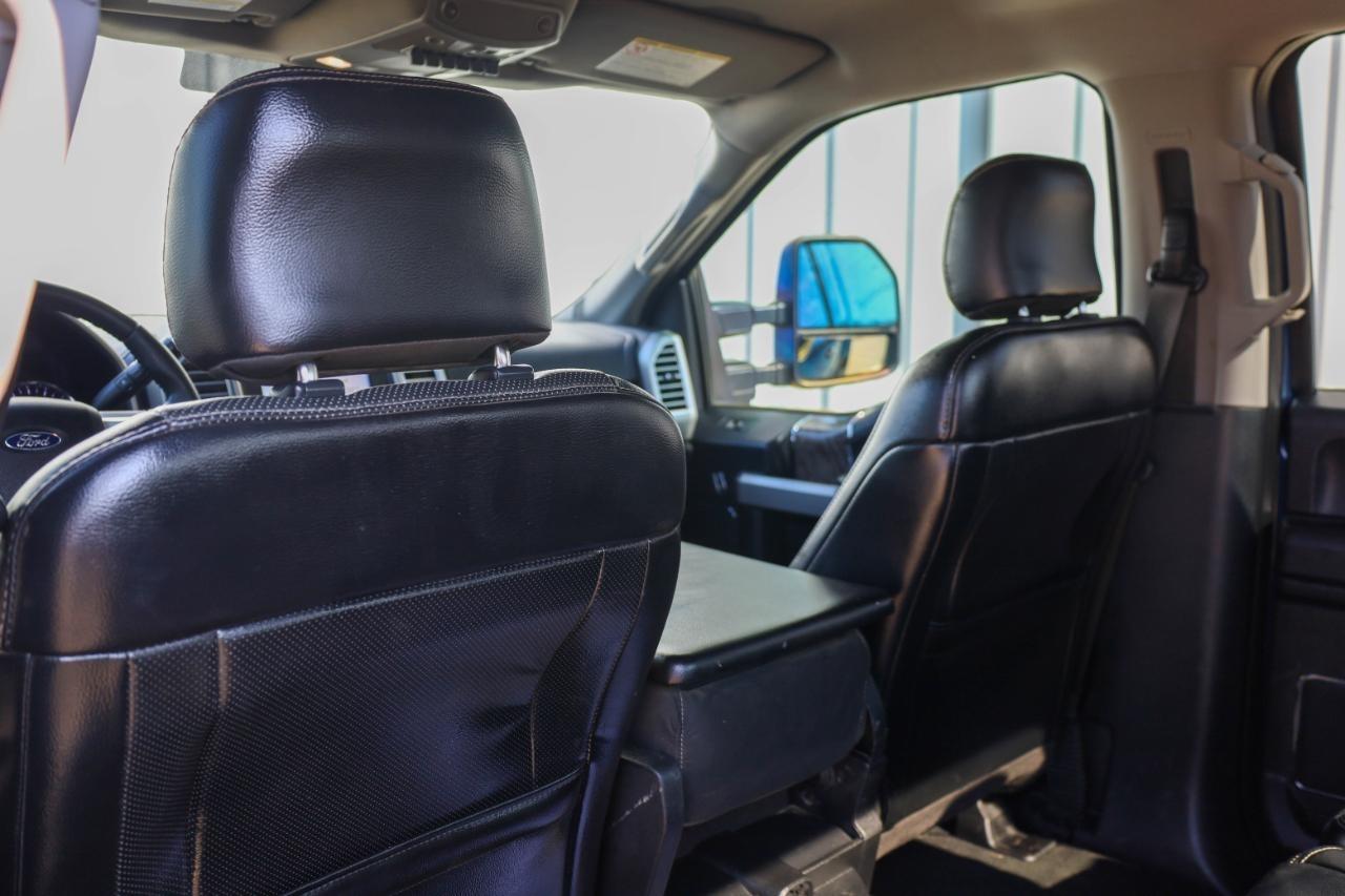 Ford Super Duty F-350 DRW King Ranch 4WD Crew Cab 8' Box 2017