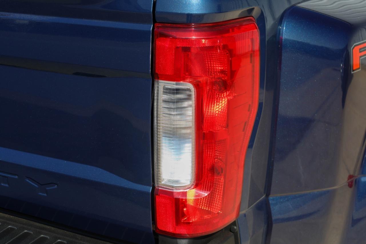 Ford Super Duty F-350 DRW King Ranch 4WD Crew Cab 8' Box 2017