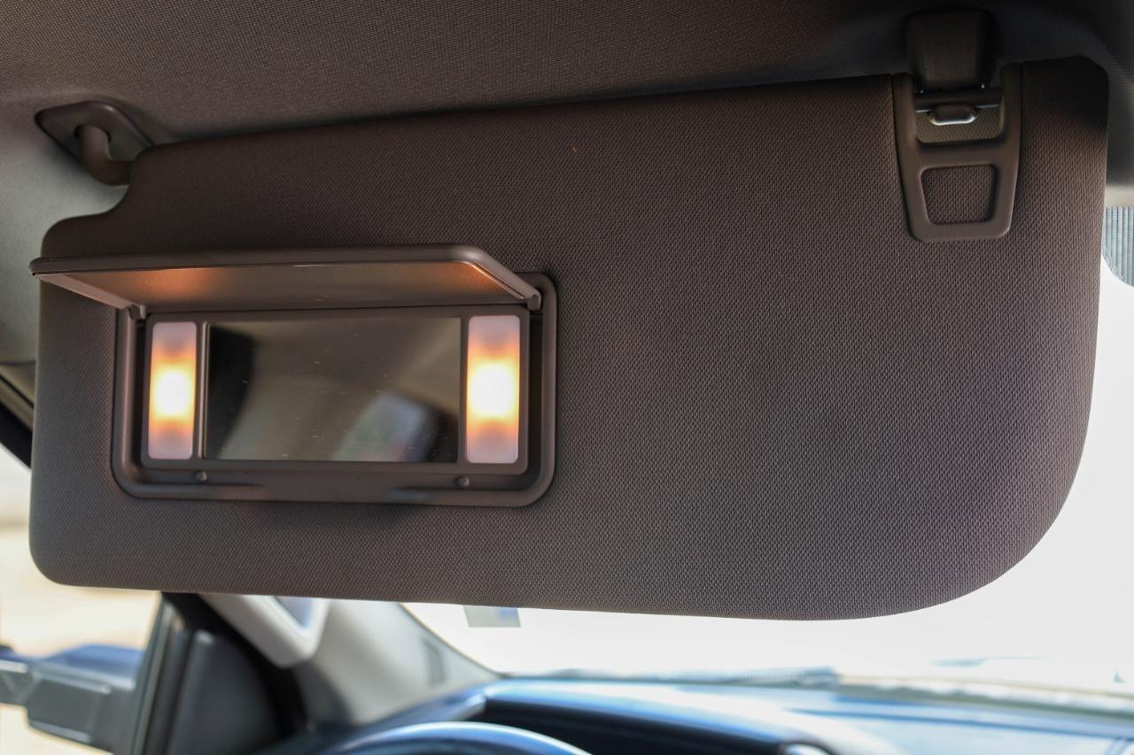 Ford Super Duty F-350 DRW King Ranch 4WD Crew Cab 8' Box 2017