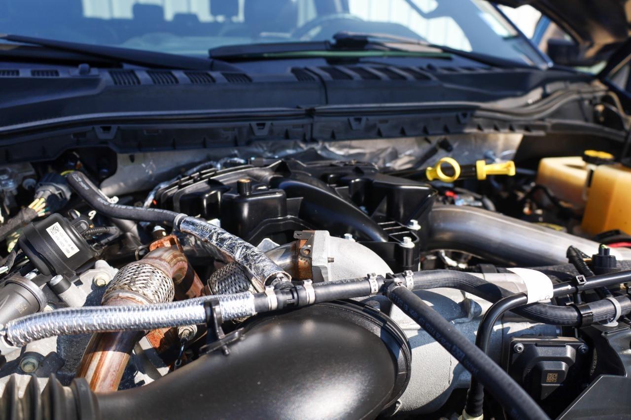 Ford Super Duty F-350 DRW King Ranch 4WD Crew Cab 8' Box 2017