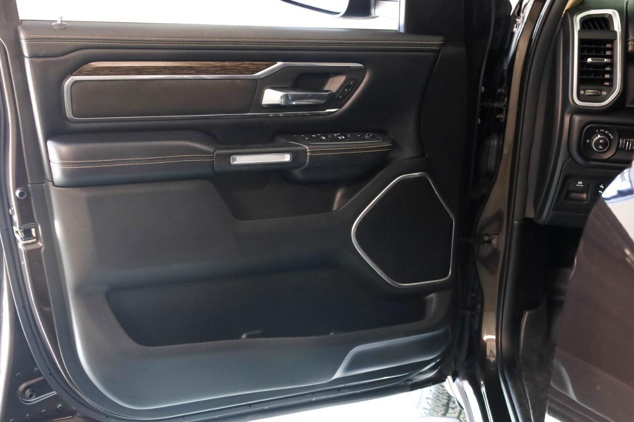 RAM 1500 Laramie 4x2 Crew Cab 5'7" Box 2019