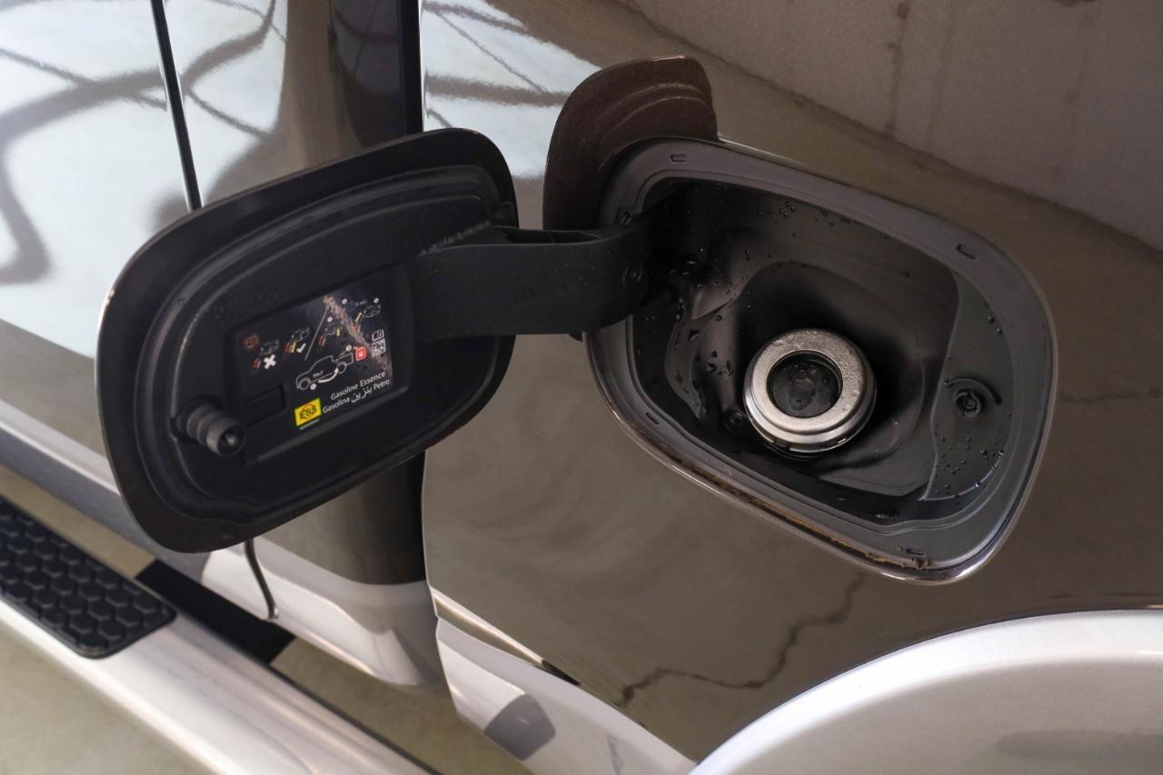 RAM 1500 Laramie 4x2 Crew Cab 5'7" Box 2019