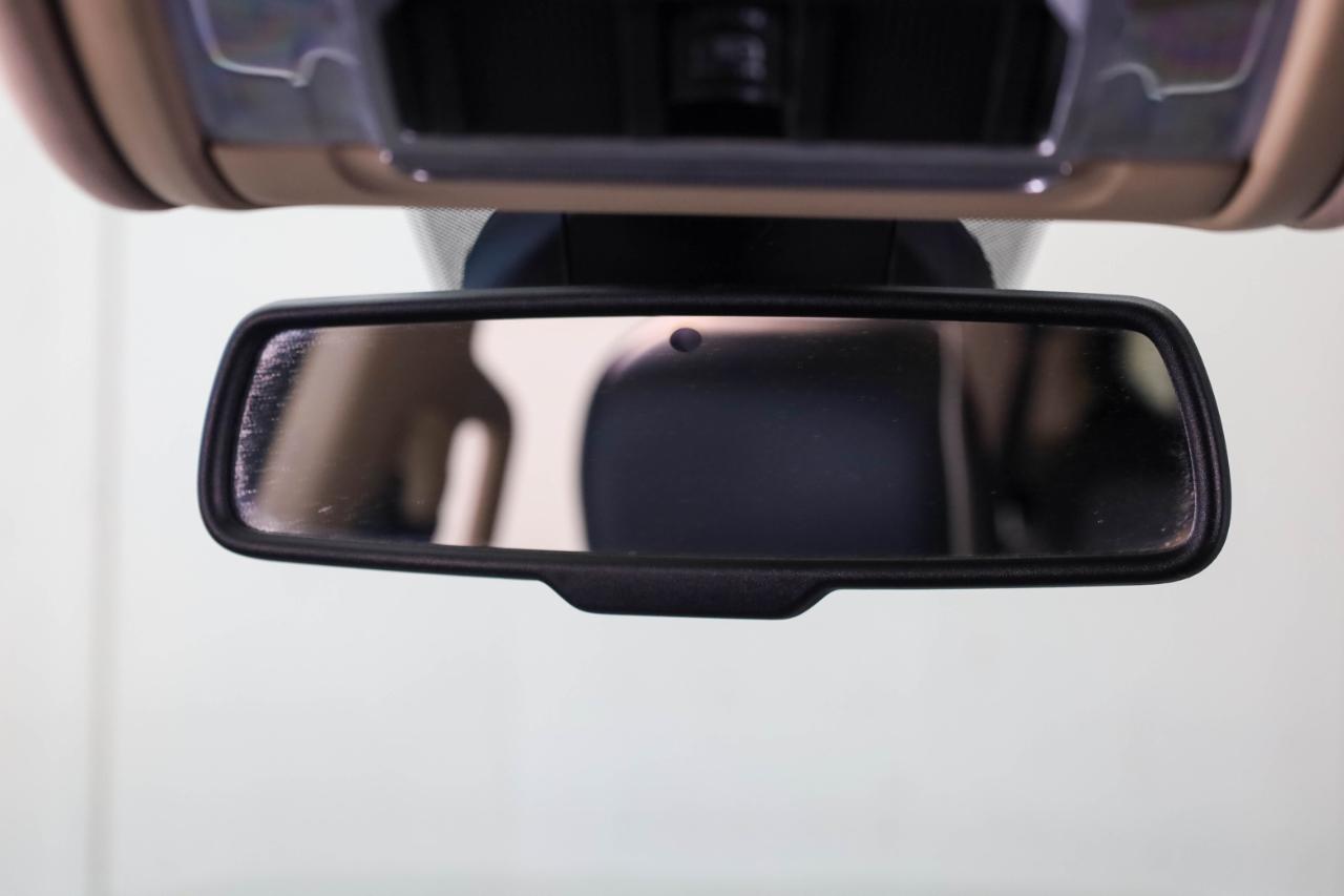 RAM 1500 Laramie 4x2 Crew Cab 5'7" Box 2019