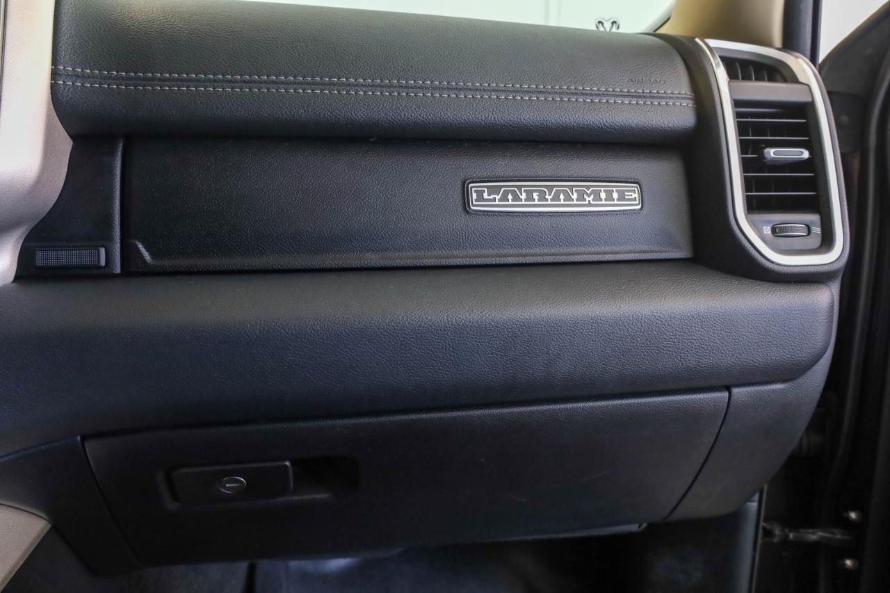 RAM 1500 Laramie 4x2 Crew Cab 5'7" Box 2019