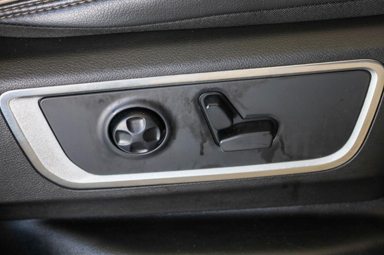 RAM 1500 Laramie 4x2 Crew Cab 5'7" Box 2019