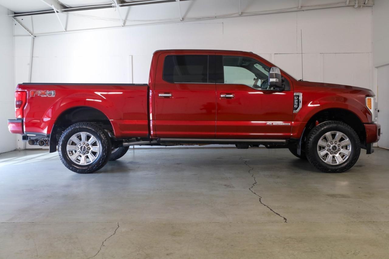 Ford Super Duty F-250 SRW King Ranch 4WD Crew Cab 8' Box 2017