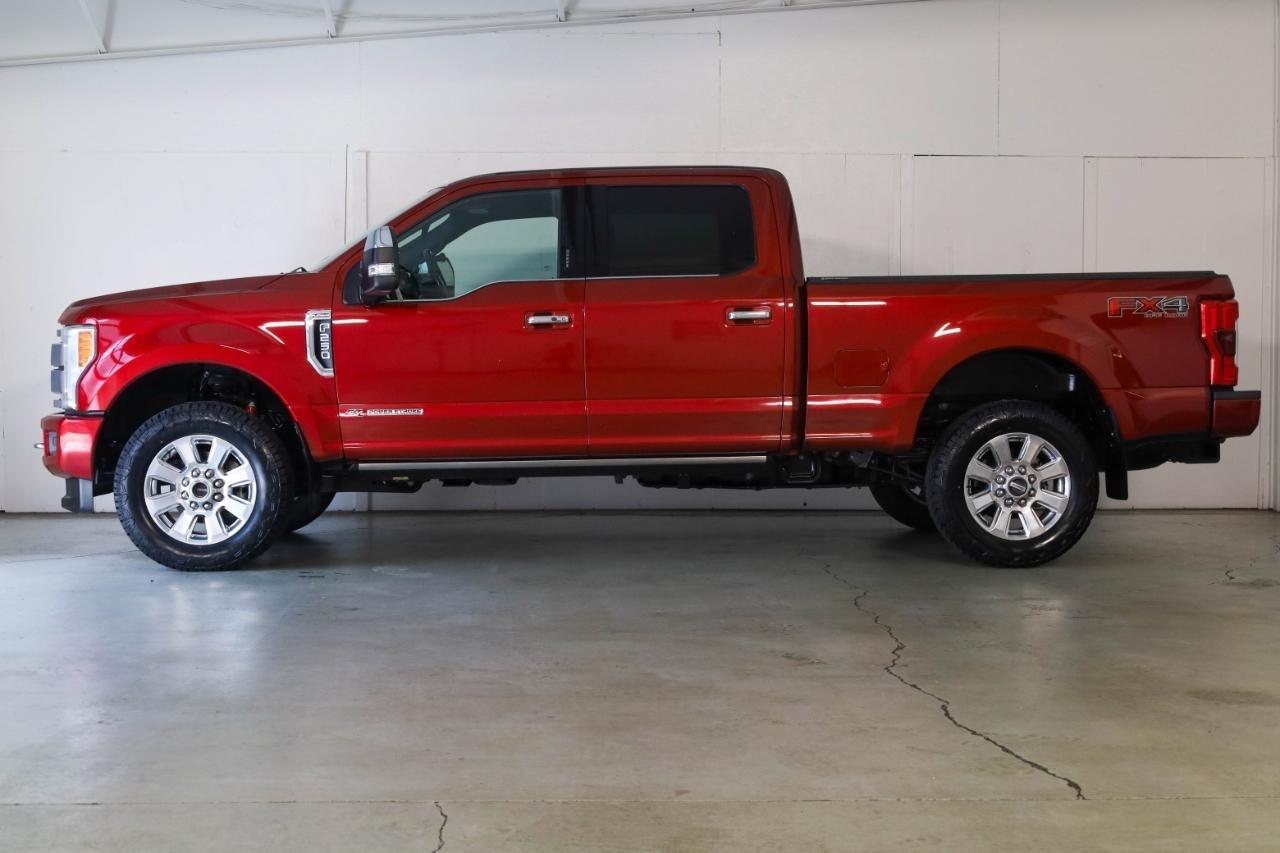 Ford Super Duty F-250 SRW King Ranch 4WD Crew Cab 8' Box 2017