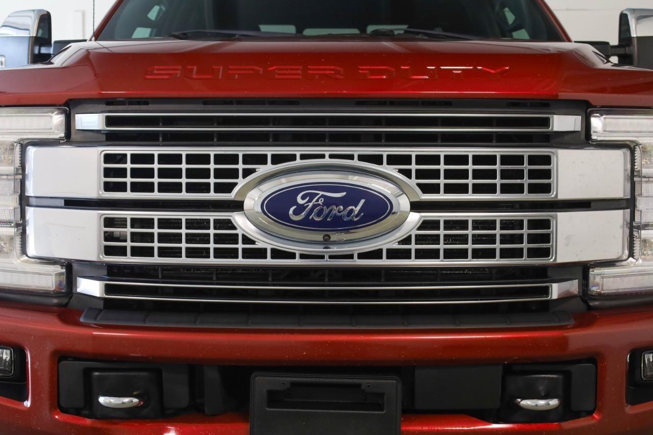 Ford Super Duty F-250 SRW King Ranch 4WD Crew Cab 8' Box 2017