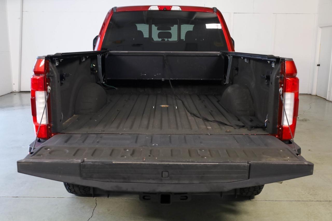 Ford Super Duty F-250 SRW King Ranch 4WD Crew Cab 8' Box 2017