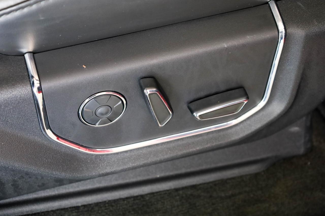 Ford Super Duty F-250 SRW King Ranch 4WD Crew Cab 8' Box 2017