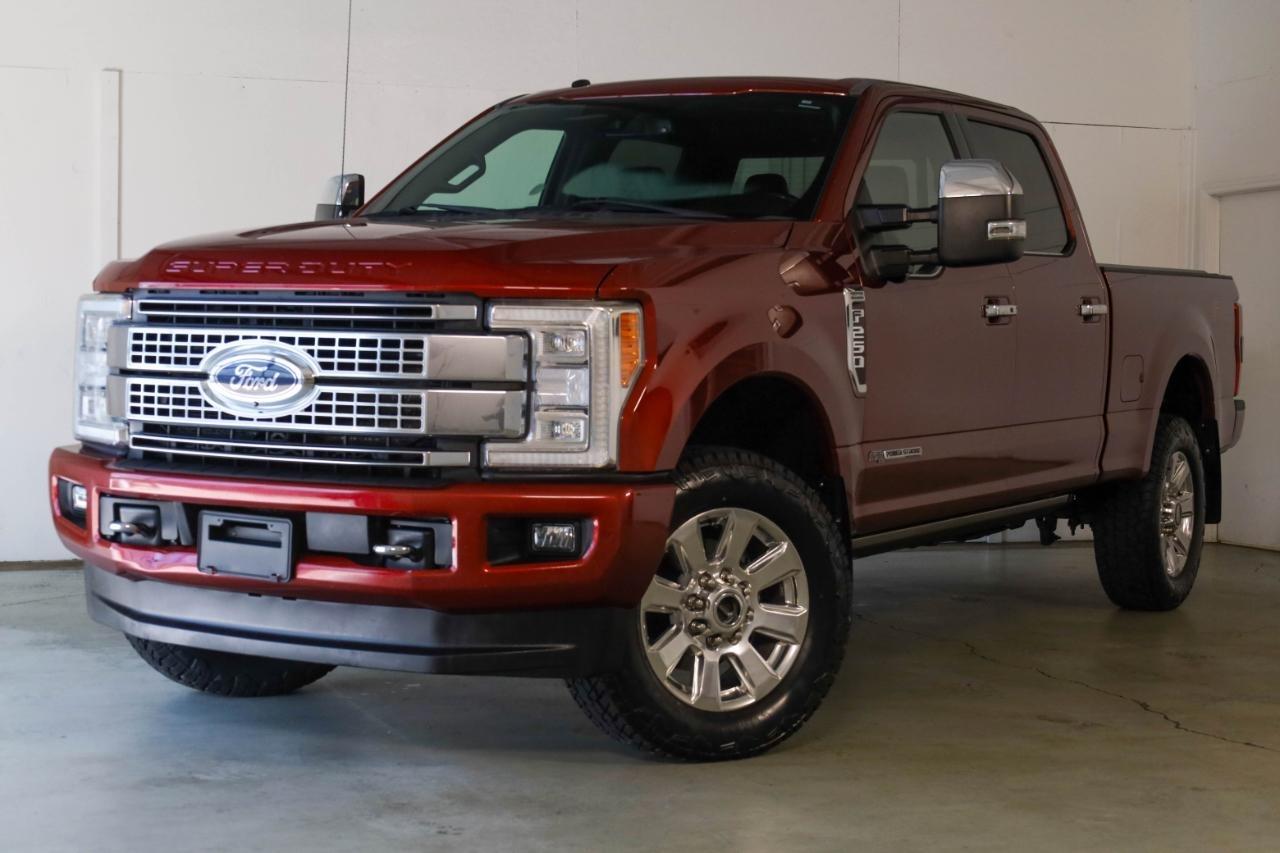 Ford Super Duty F-250 SRW King Ranch 4WD Crew Cab 8' Box 2017