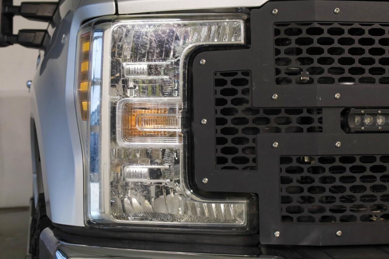 Ford Super Duty F-250 SRW King Ranch 4WD Crew Cab 8' Box 2018