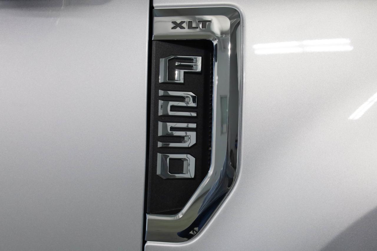 Ford Super Duty F-250 SRW King Ranch 4WD Crew Cab 8' Box 2018