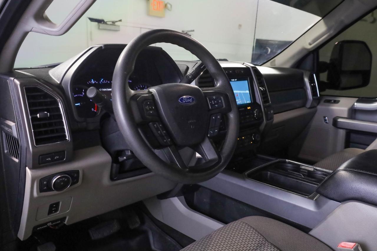 Ford Super Duty F-250 SRW King Ranch 4WD Crew Cab 8' Box 2018